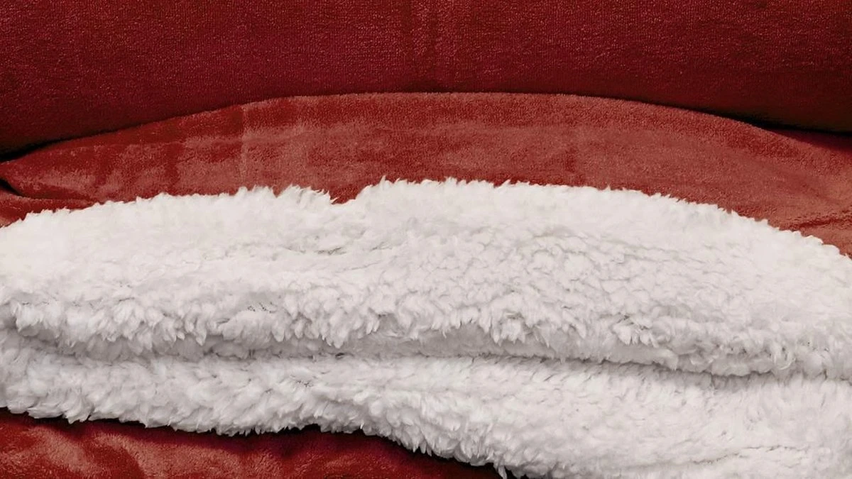 Unique Living Lars - Fleece - Plaid - XL - 220x240 Cm - Redwood 2 Unique Living Lars - Fleece - Plaid - XL - 220x240 Cm - Redwood - Afbeelding 2