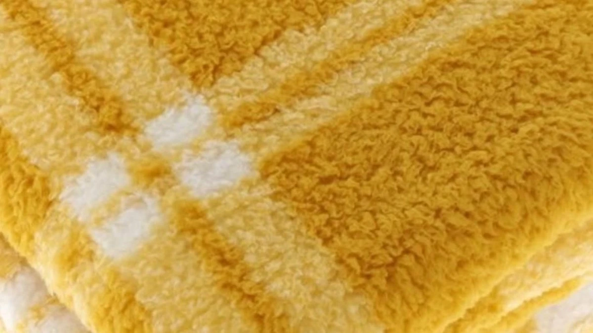 Unique Living | Plaid Guus 150x200cm Mellow Yellow 2 Unique Living | Plaid Guus 150x200cm Mellow Yellow - Afbeelding 2