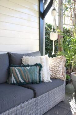 Unique Living Sierkussen - Boho Franjes Wit 17 Unique Living Sierkussen - Boho Franjes Wit -Unique Living 800x1200 23