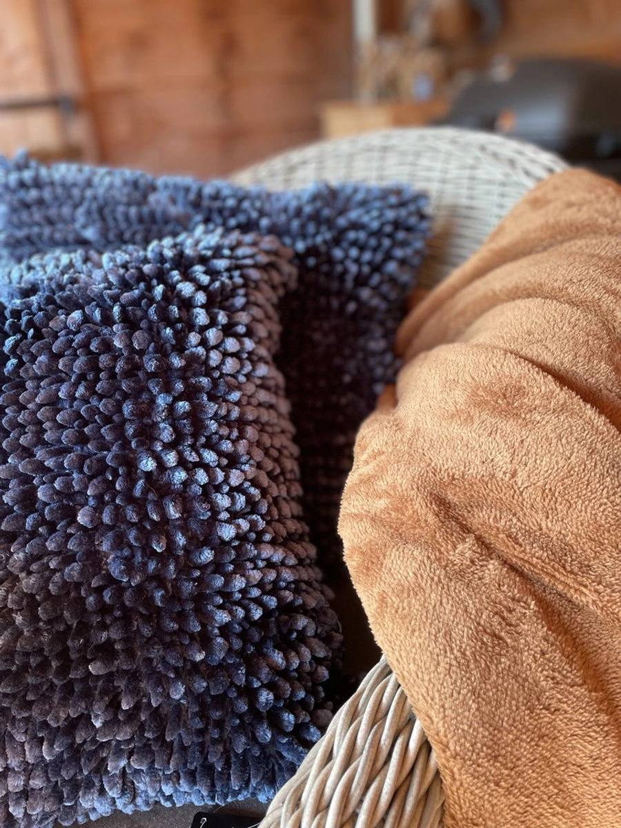 Unique Living | Kussen Max 45x45cm Dark Blue | Kussen Woonkamer Of Slaapkamer 2 Unique Living | Kussen Max 45x45cm Dark Blue | Kussen Woonkamer Of Slaapkamer - Afbeelding 2