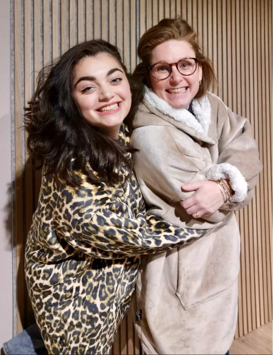 Unique Living Trui Hoodie - Polyester - Bruin - 70 X 50 X 87 Cm (BxHxD) 2 Unique Living Trui Hoodie - Polyester - Bruin - 70 X 50 X 87 Cm (BxHxD) - Afbeelding 2